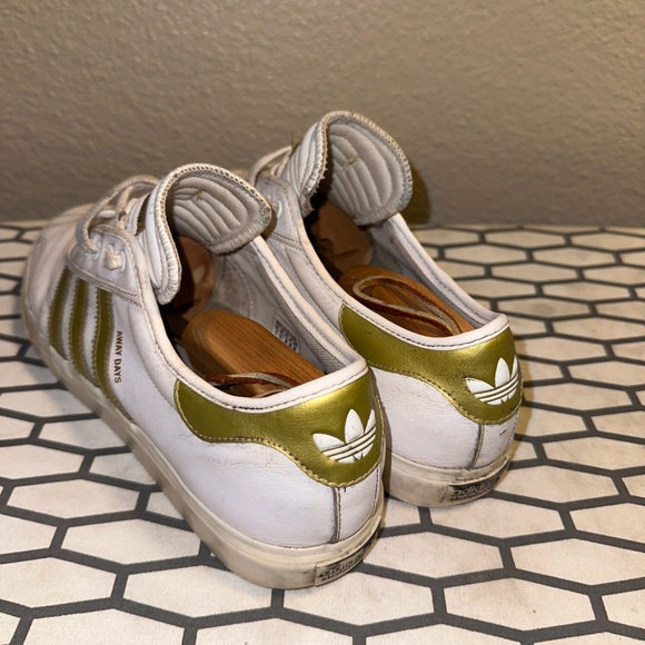 Adidas 'Away Days' Leather skateboarding shoes - Picture 4 of 5